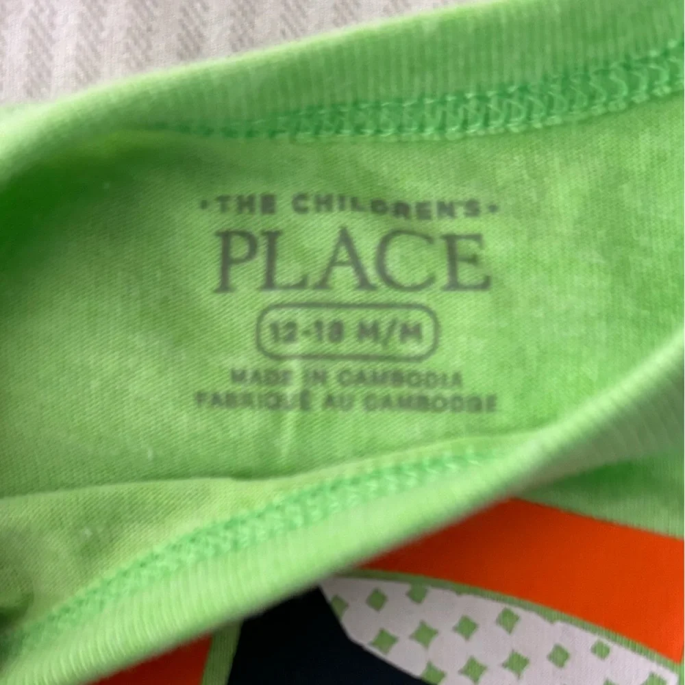 NWT THE CHILDREN’S PLACE Neon Soccer Tee Size 12-18mo (M) ⚽️💚